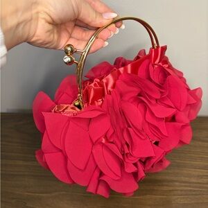 Kisslock Floral Fashion Handbag